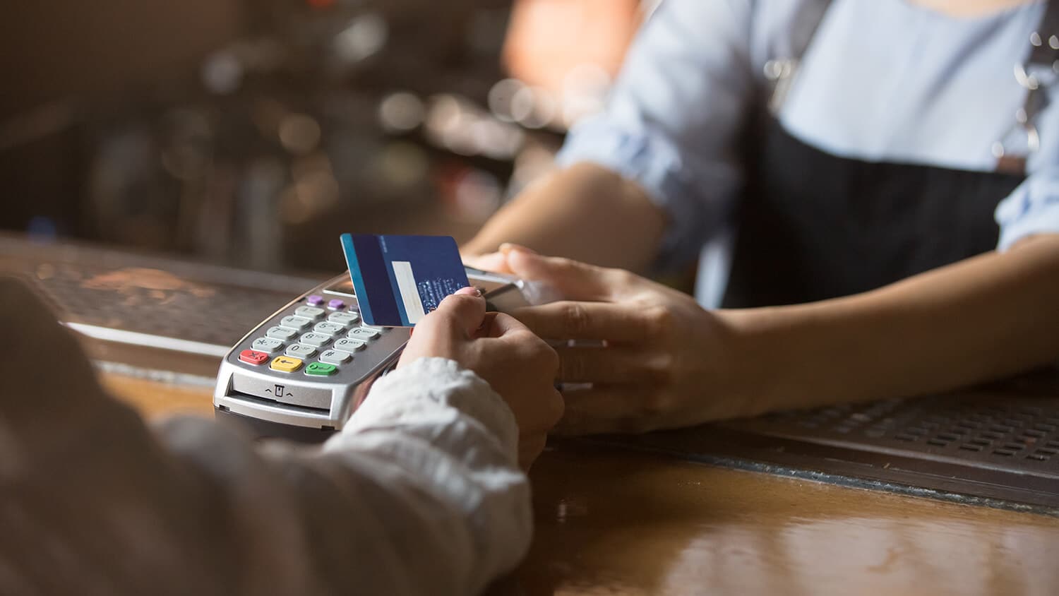 customer paying from a credit card